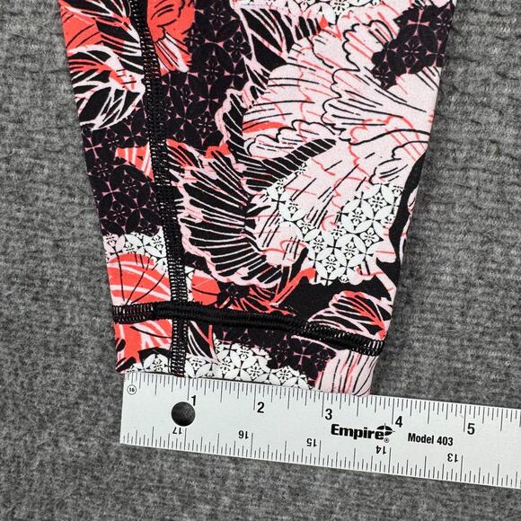 Lululemon Wunder Under High-Rise Tight Womens 8 Lunar New Year Ornamental 28" - Picture 3 of 5